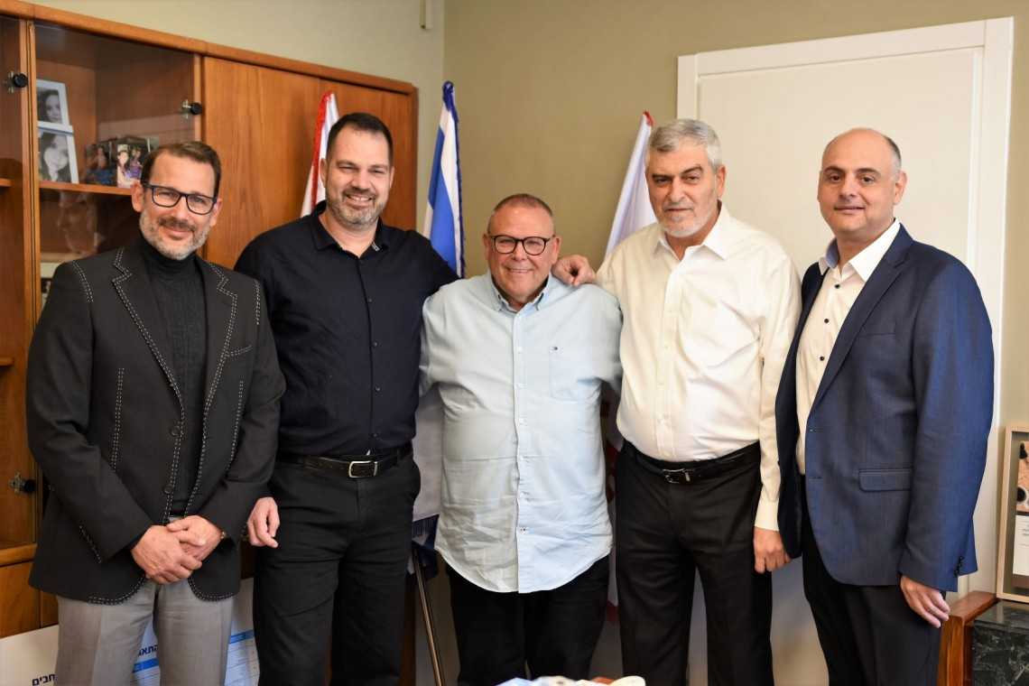 מעמד חתימת ההסכם
