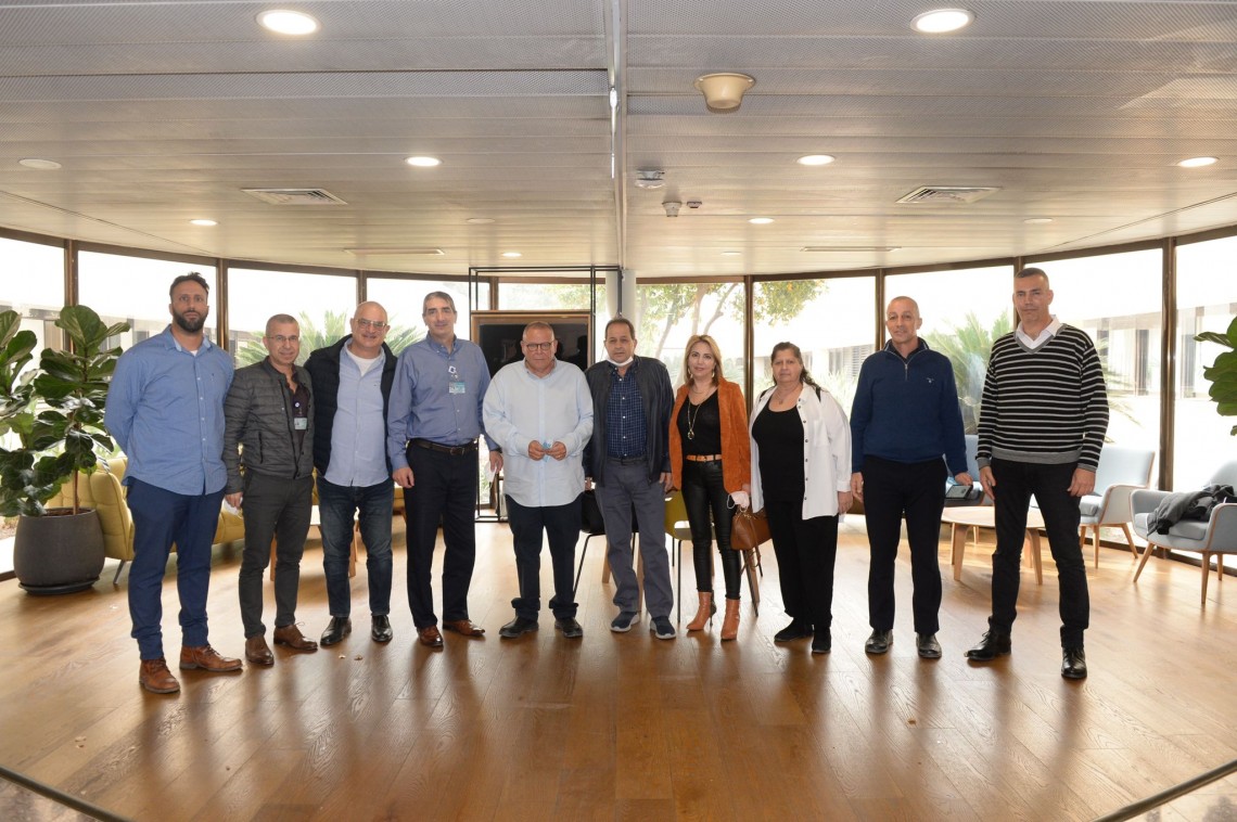 יו"ר ההסתדרות בביקור בבית החולים שיבא
