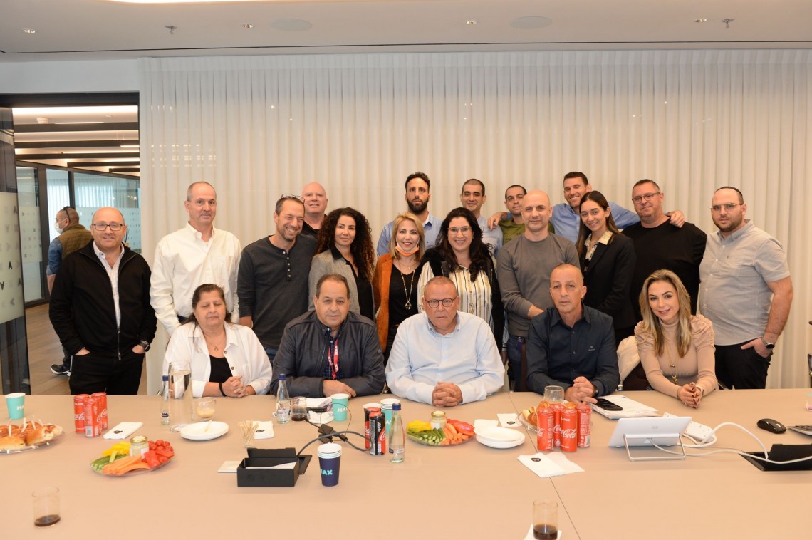 בפגישה עם ועד העובדים של מקס איט פיננסים