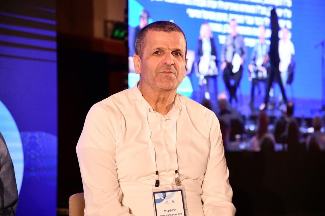יו"ר איגוד עובדי האבטחה, הניקיון והטיפול הסיעודי, יוסי ברבי, צילום ארן דולב