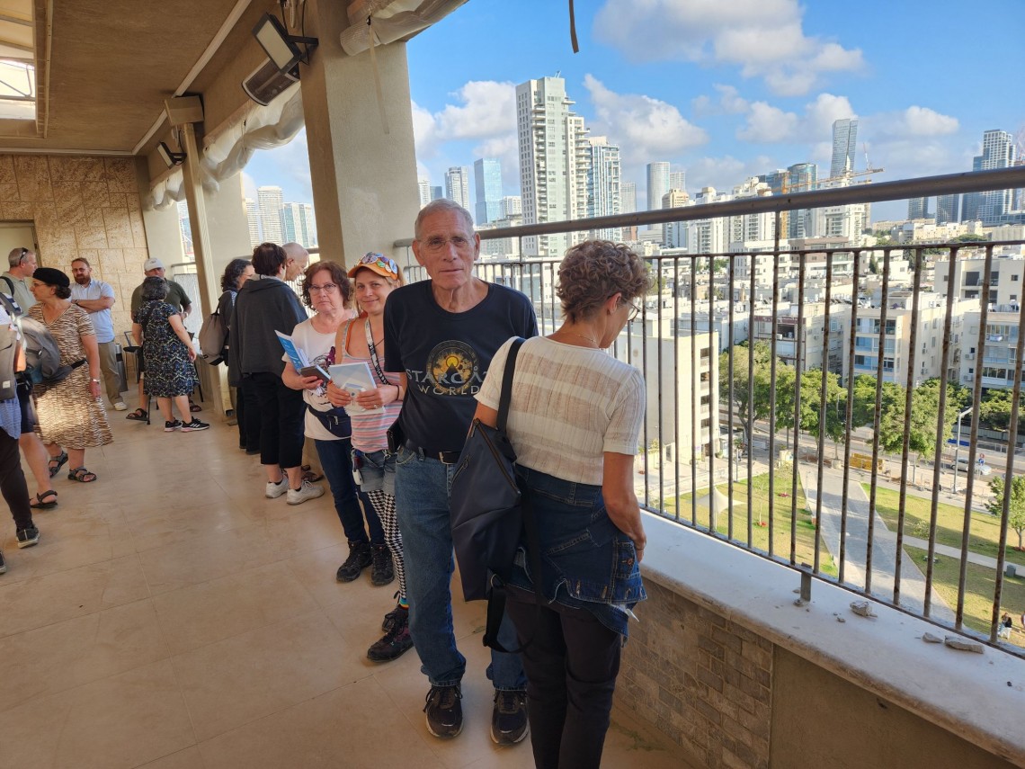 סיור "בתים מבפנים" היום בבית ההסתדרות 