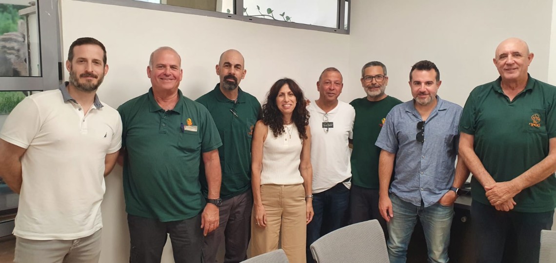 נציגי הצדדים במעמד חתימת ההסכם. צילום: ד"ר דודו אשחר, הספארי