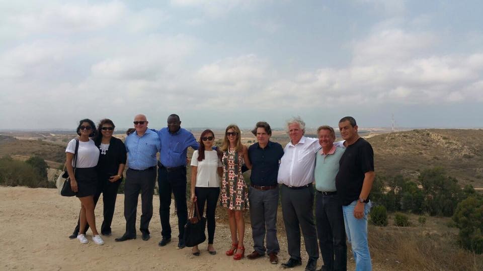 סיור בעיר שדרות ותצפית בגבעת קובי עם  נציגי איגוד עובדי התחבורה העולמי