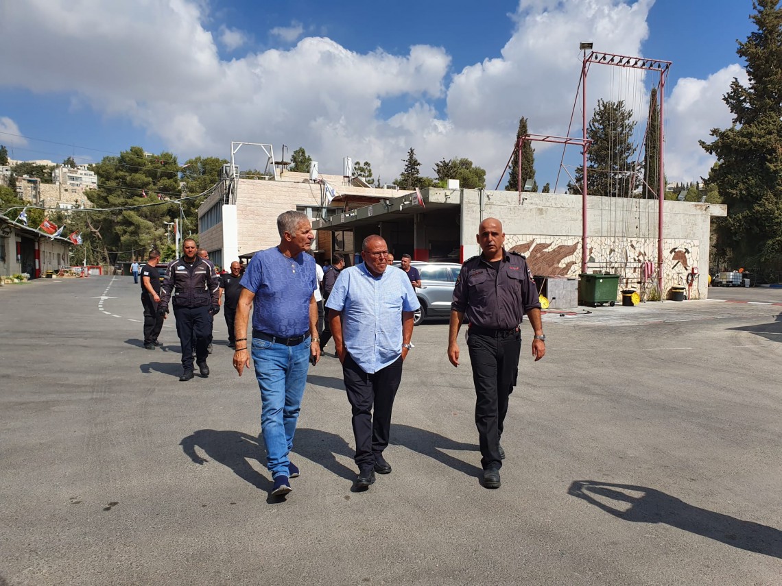 מימין: טפסר משנה אלי אדרי, יו"ר ההסתדרות בר-דוד ודני בונפיל