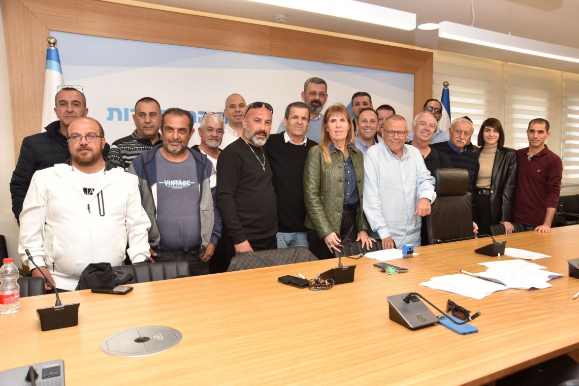 מעמד חתימת ההסכם 