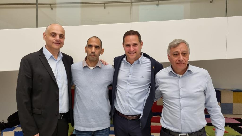 מימין: מוטי עג'מי, רז קינסטליך, גיא שמחי וגיל בר-טל. צילום: עידן גרוס, דוברות עיריית ראשון לציון