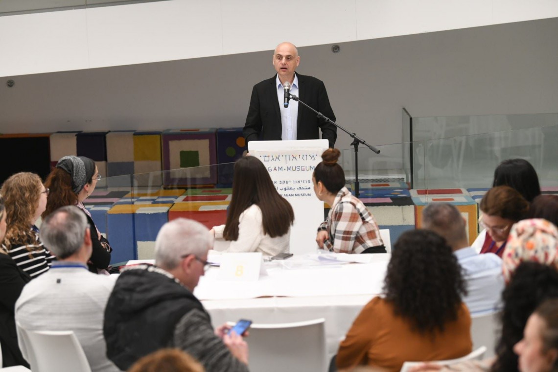 עו"ד גיל בר-טל בכנס לפיתוח מודל עירוני לקידום תעסוקת אנשים עם מוגבלות. צילום: עידן גרוס, דוברות עיריית ראשל"צ