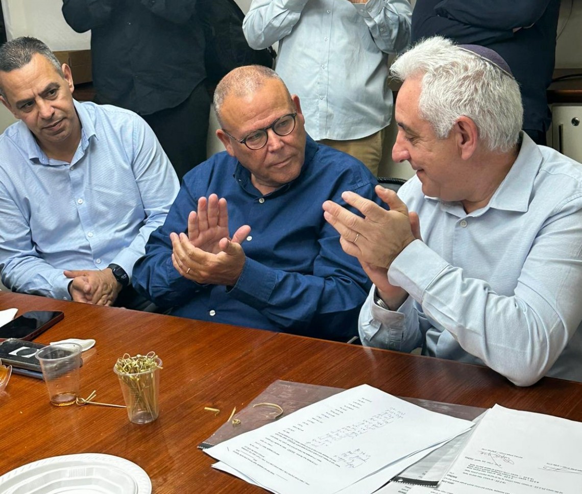 מימין: אלי גבאי, יו"ר ההסתדרות ארנון בר-דוד, רועי יעקב. קרדיט: דוברות ההסתדרות