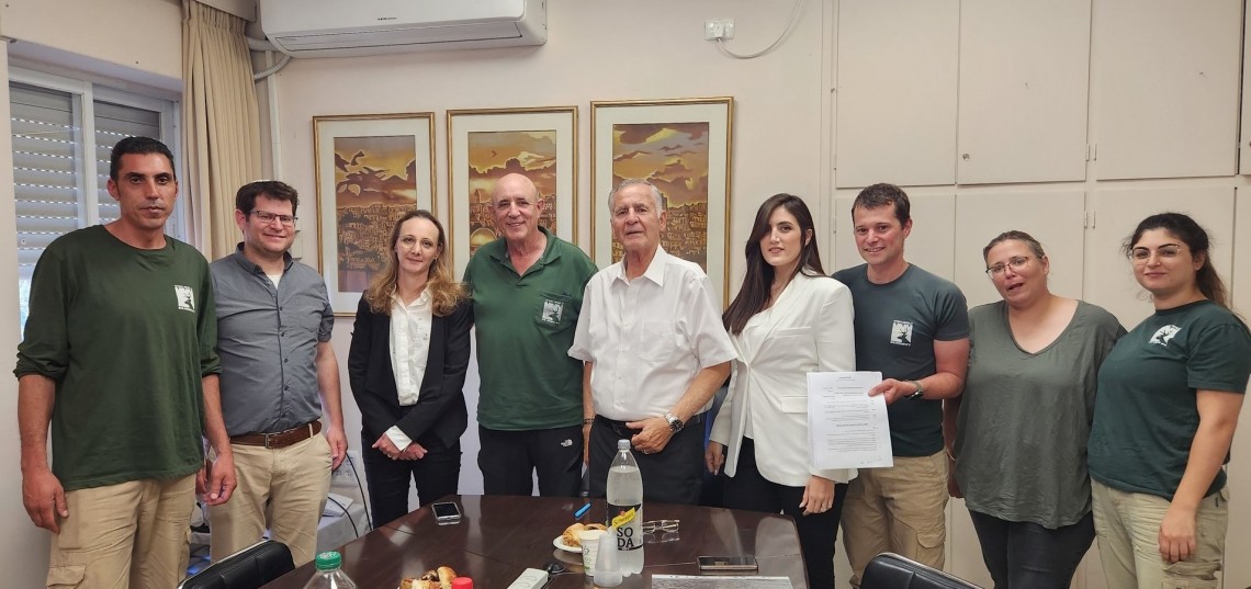 מעמד חתימת הסכם קיבוצי לעובדי גן החיות התנ"כי. קרדיט: דוברות ההסתדרות