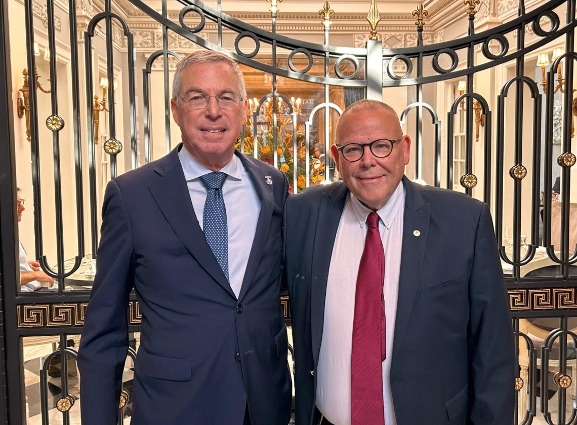 יו"ר ההסתדרות - ארנון בר-דוד ושגריר ישראל בארה"ב - מייק הרצוג