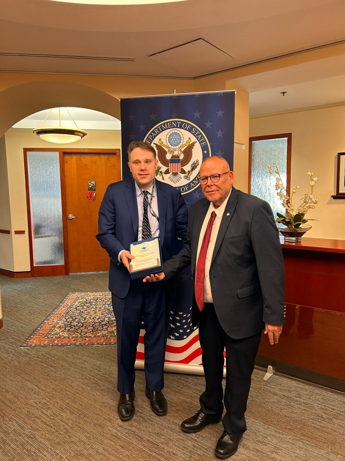 יו"ר ההסתדרות – ארנון בר-דוד ואנדרו מילר, ממחלקת המדינה