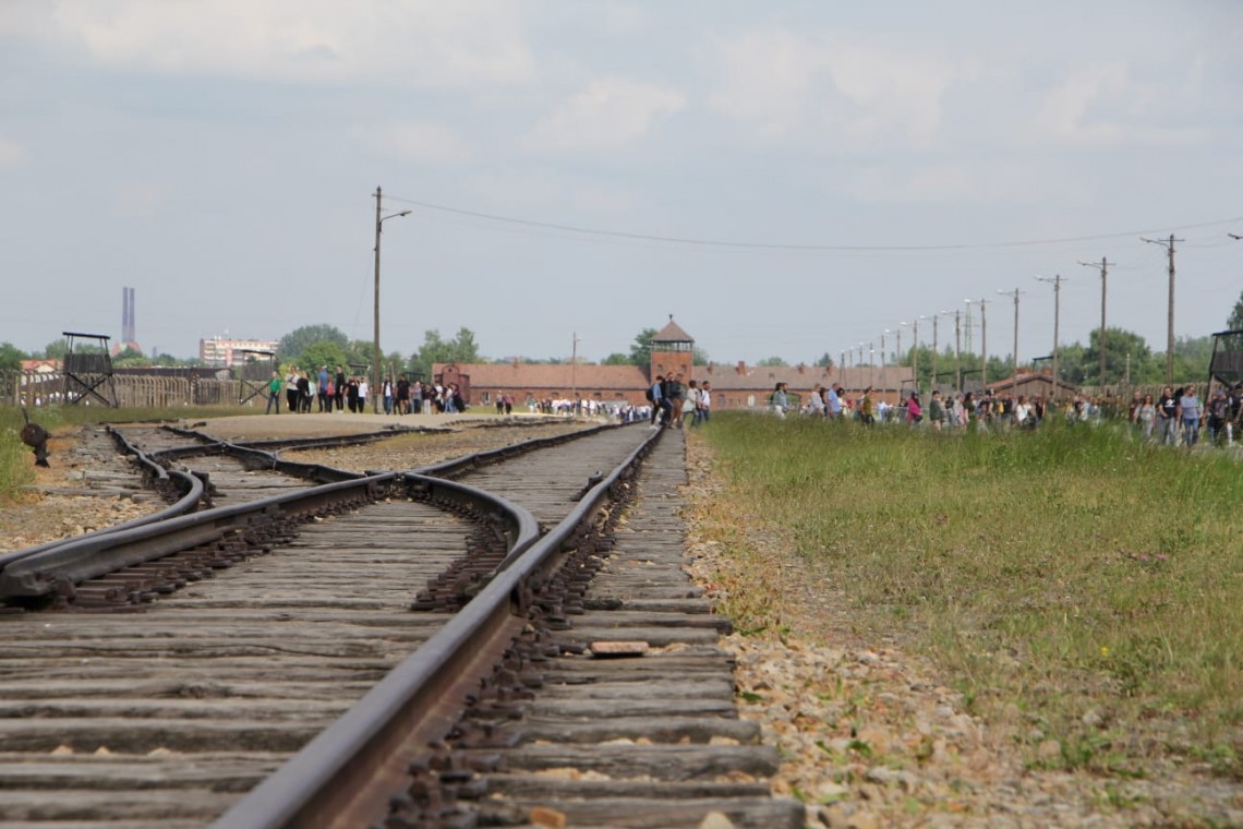 הביקור באושוויץ-בירקנאו