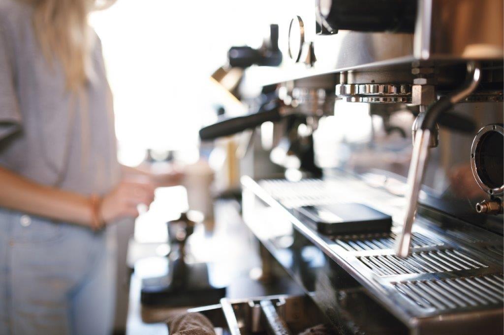 בית קפה אילוסטרציה, קרדיט שאטרסטוק