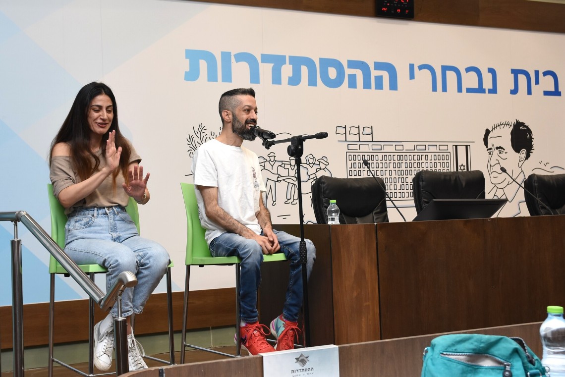 המופע "מהדורה מוגבל(ת)" של הסטנדאפיסט אופיר דהן
