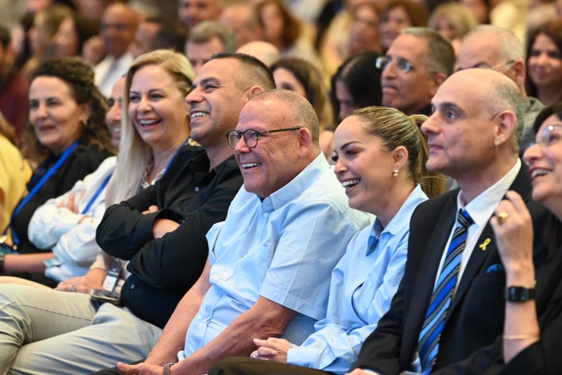 באדיבות הסתדרות המעוף