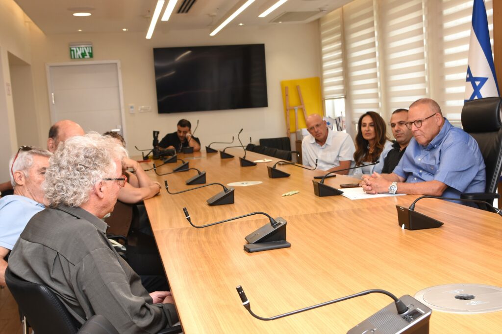 מעמד החתימה על האמנה. צילום: יסמין גיל, דוברות ההסתדרות
