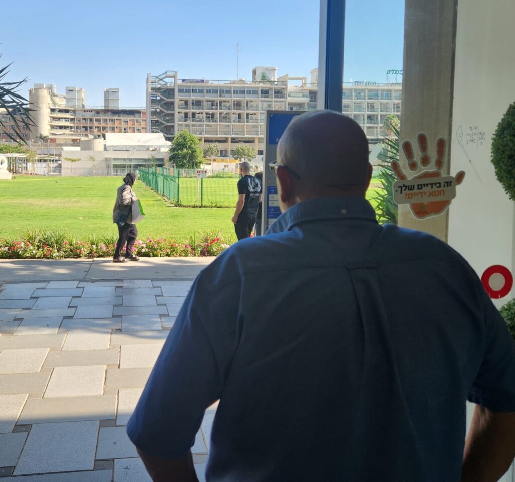 יו"ר ההסתדרות בסיור בביהח סורוקה