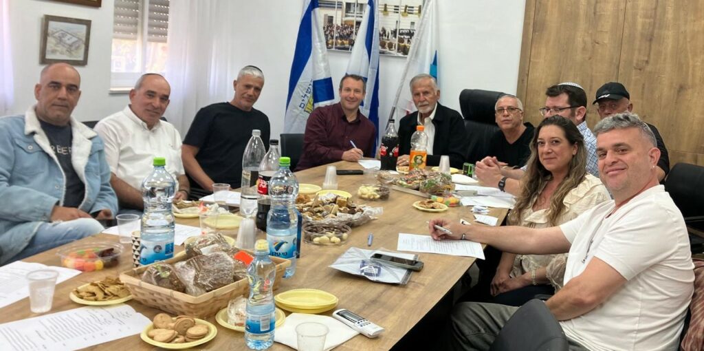 חתימת ההסכם