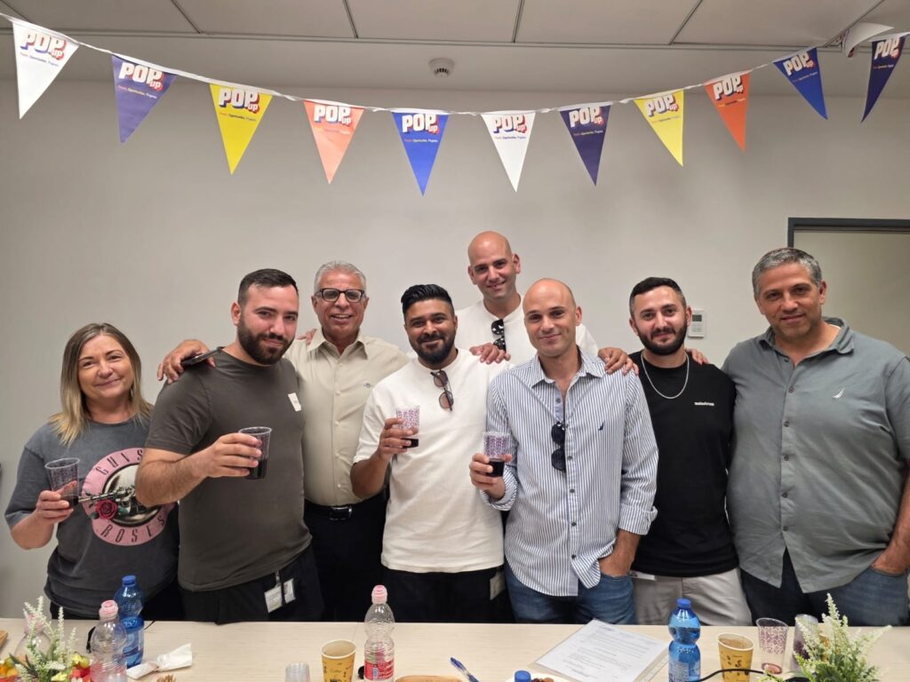 הסכם קיבוצי ראשון למפעל אלביט בערד | הצדדים במעמד חתימת ההסכם
