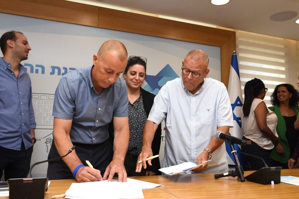 מעמד חתימת ההסכם